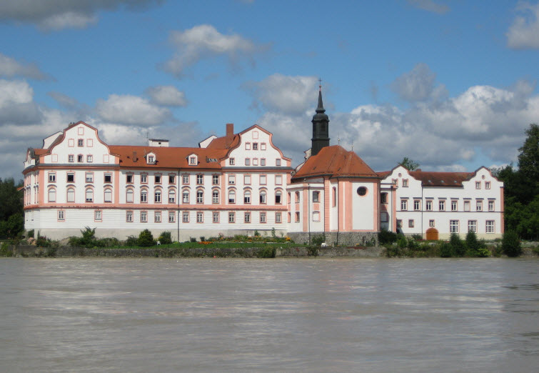 Neuhaus Castle, Germany